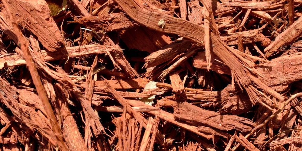 how to keep mulch from washing away