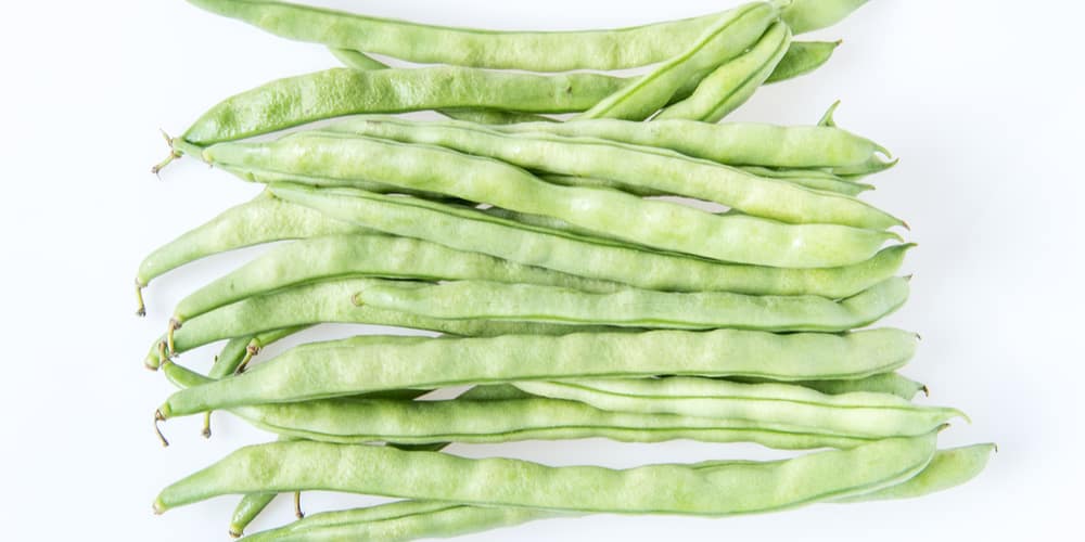 how many pole beans per square foot